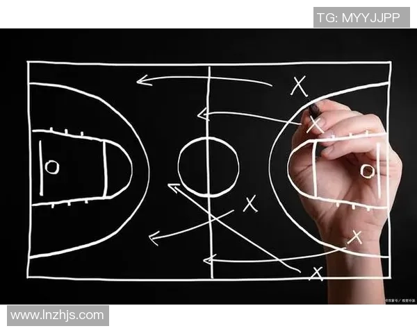 深入分析武汉篮球队整体压制战术与欧冠足球的战术对比与启示 深入分析武汉篮球队整体压制战术与欧冠足球的战术对比与启示