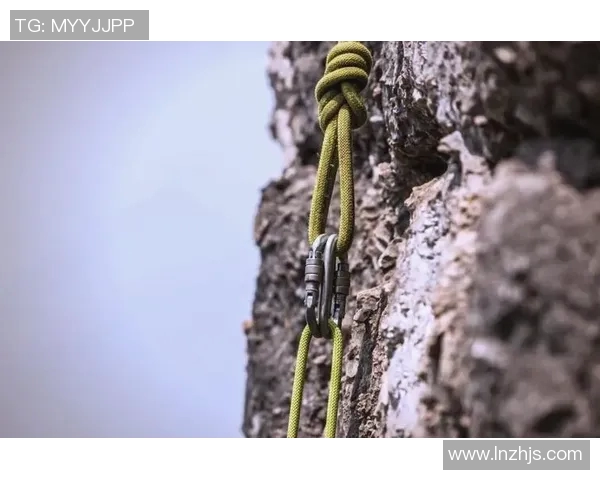 运动从零开始攀岩团队协作全攻略助你轻松掌握攀岩技巧与团队配合秘诀 运动从零开始攀岩团队协作全攻略助你轻松掌握攀岩技巧与团队配合秘诀